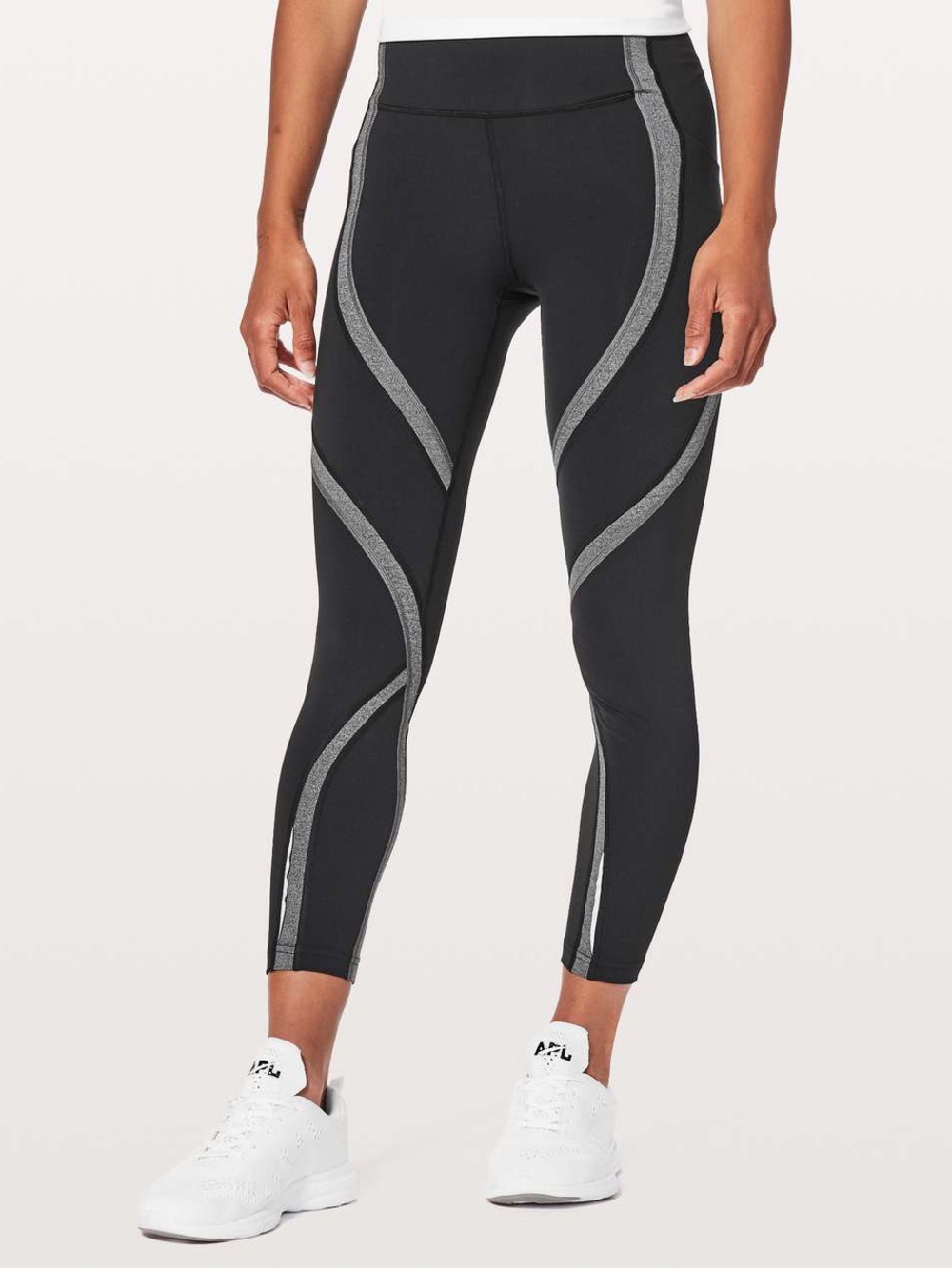 Lululemon Wild Twist 7/8 Tight *25"
Black / Heathered Black size 4